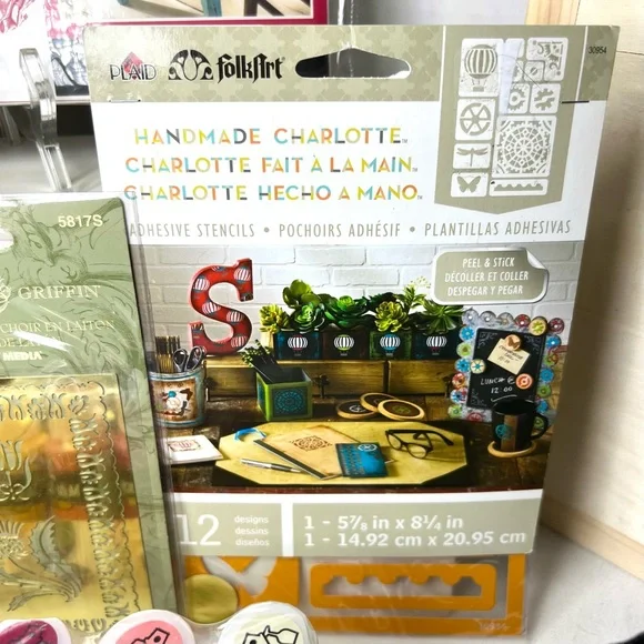 PLAID FOLK ART GIFT SET - Picture 11 of 14